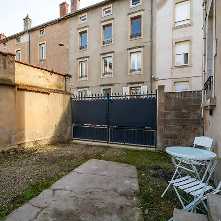 Apartment L'agreable De Pierre - 900 M De La Gare *
