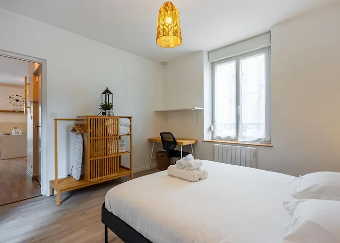 L'agreable De Pierre - 900 M De La Gare